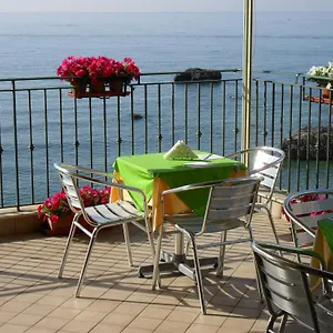 Miramare Panzió